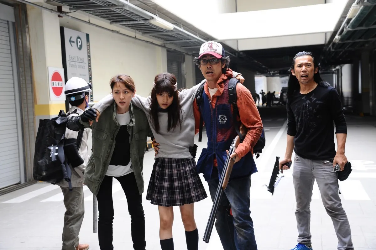 Imagen de la película I Am a Hero, dirigida por Shinsuke Sato en 2015. Género: Zombis