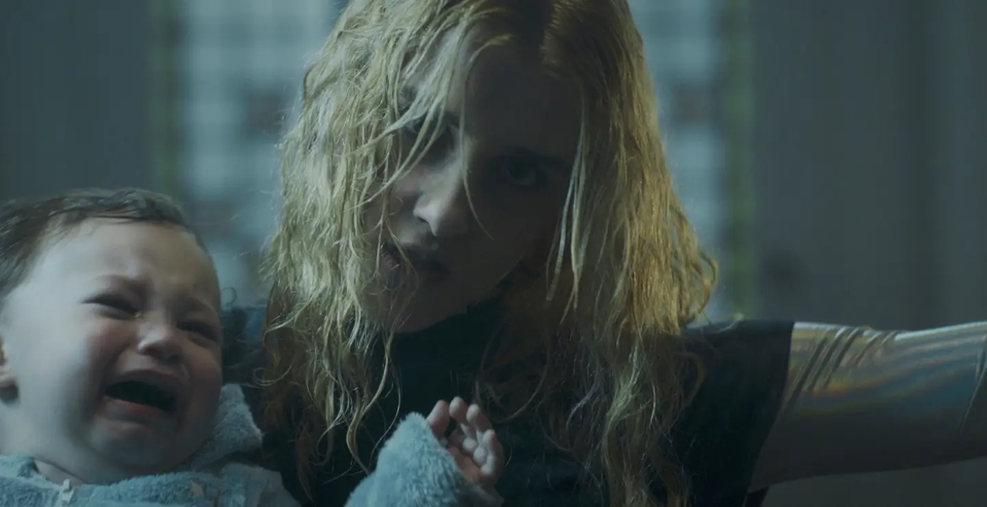 Imagen de la película The Summoning of Baby Blue