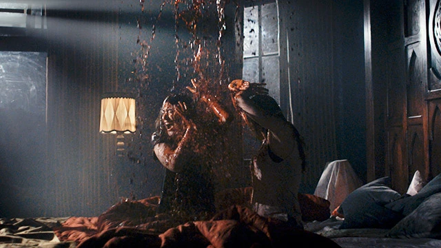 Imagen de la película Bed of the Dead