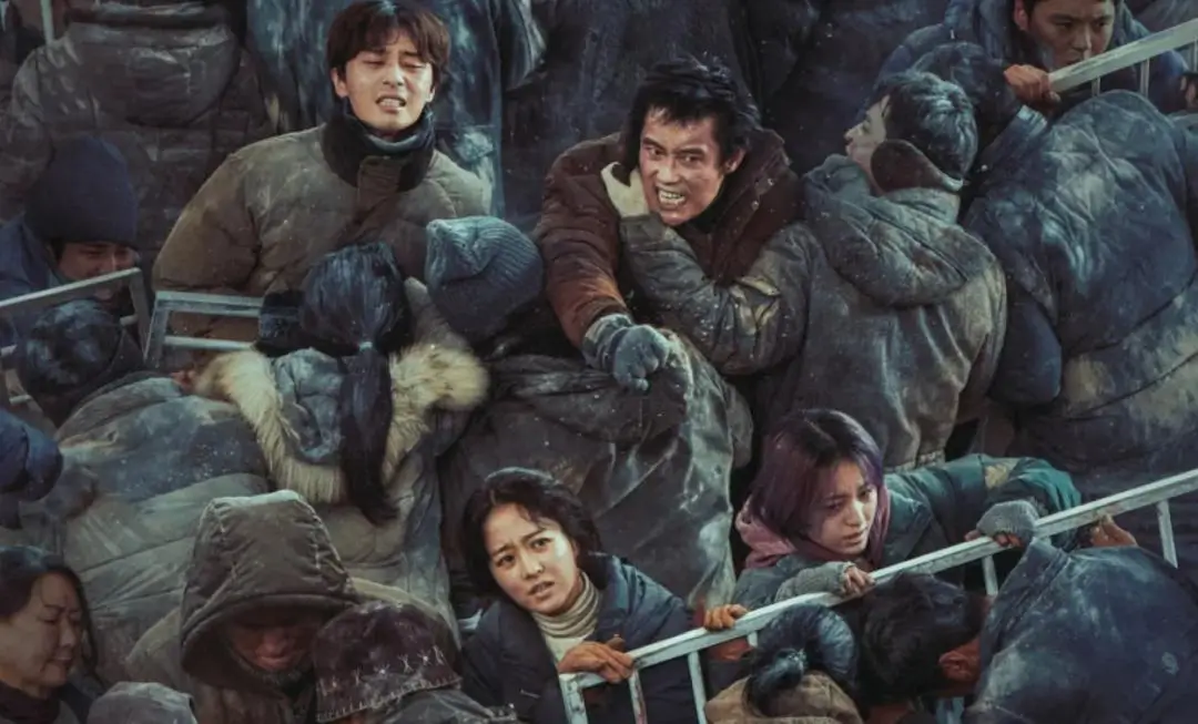Imagen de la película Concrete Utopia