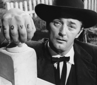 Robert Mitchum en La noche del cazador